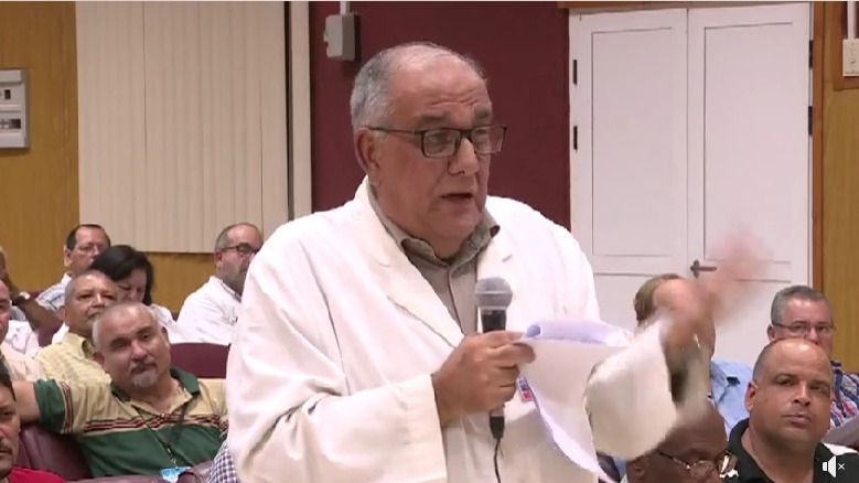 Luis Curbelo Alfonso, director del Instituto de Oncología y Radiobiología de Cuba