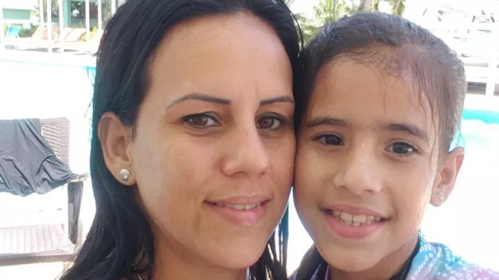 Piden ayuda económica para una niña cubana enferma de fibrosis quística