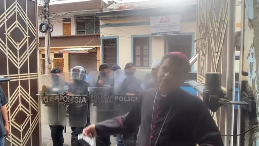 Policía sitia a obispo crítico del gobierno de Ortega en Nicaragua _ captura de panatlla YouTube