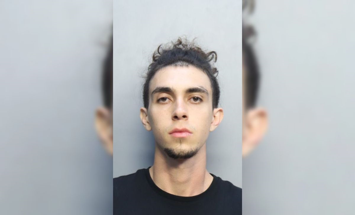 Arrestan a un joven por presunto intento de homicidio en una gasolinera de Hialeah