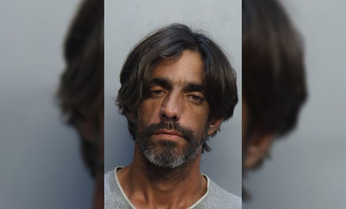 Cubano comete un violento ataque en Hialeah, la víctima quedó con los intestinos expuestos