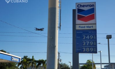 Disminuye el precio de la gasolina en la Florida por décima semana consecutiva