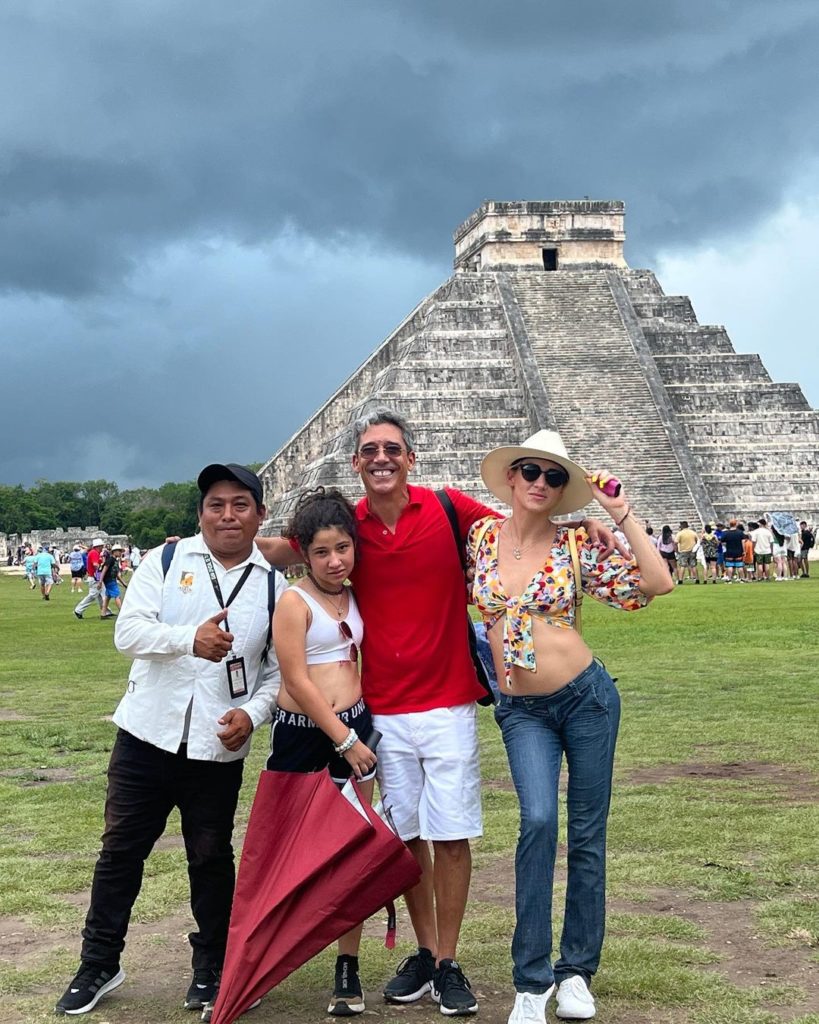 Yubrán Luna y su novia en Chichen Itza, Mexico