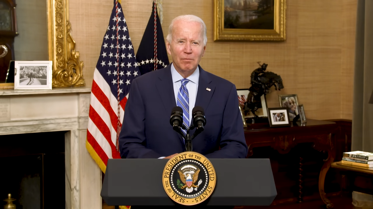 Administración Biden invertirá 50 mil millones de dólares en la industria de semiconductores de EEUU