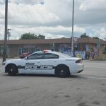 Dos vehículos se incendian en el parqueo del restaurante ‘El imperio de la Comida’ en Hialeah