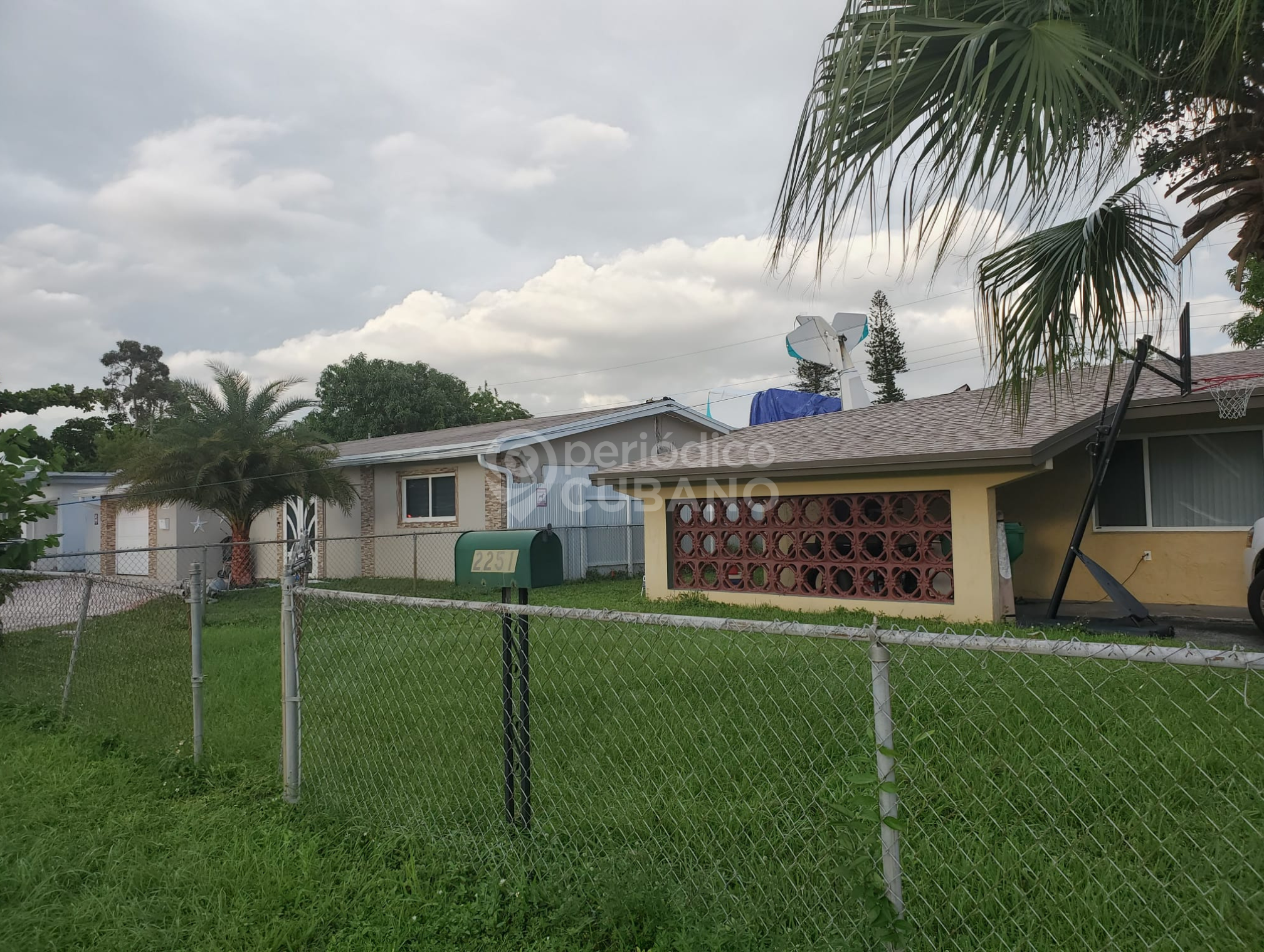 Revelan video del momento posterior a la caída de un avión sobre casa de una familia cubana en Miramar