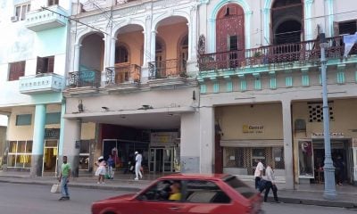 Retiran puestos de revendedores y la feria de cuentapropista de la calle Galiano