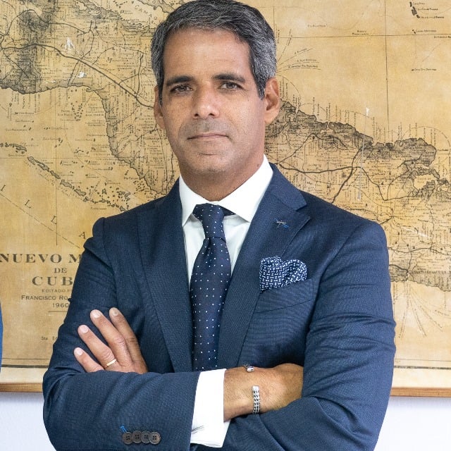 Abogado Ariel Fraga