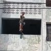 Hombre se tira de un edificio en el reparto frank pais cuba