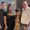 Humorista 'Gustavito' y su familia