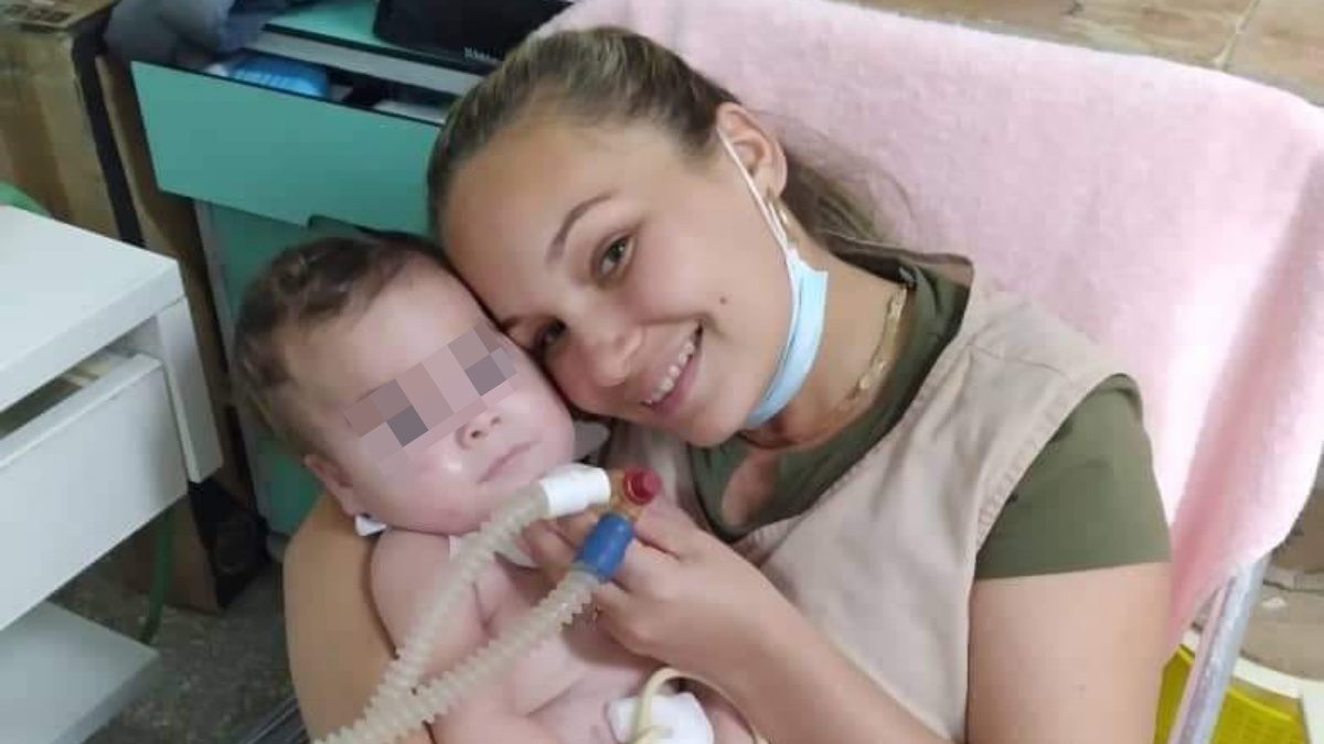 Piden ayuda para un bebé cubano que necesita un equipo de ventilación artificial