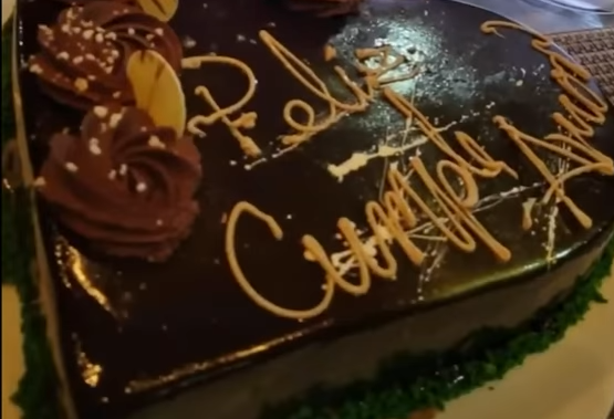 Torta de cumpleaños Sandro Castro-Foto-Captura de pantalla