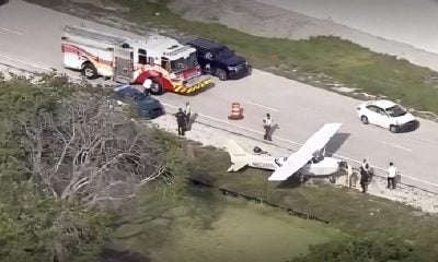 Avioneta con humo en la cabina aterriza de emergencia en una carretera de Broward (2)