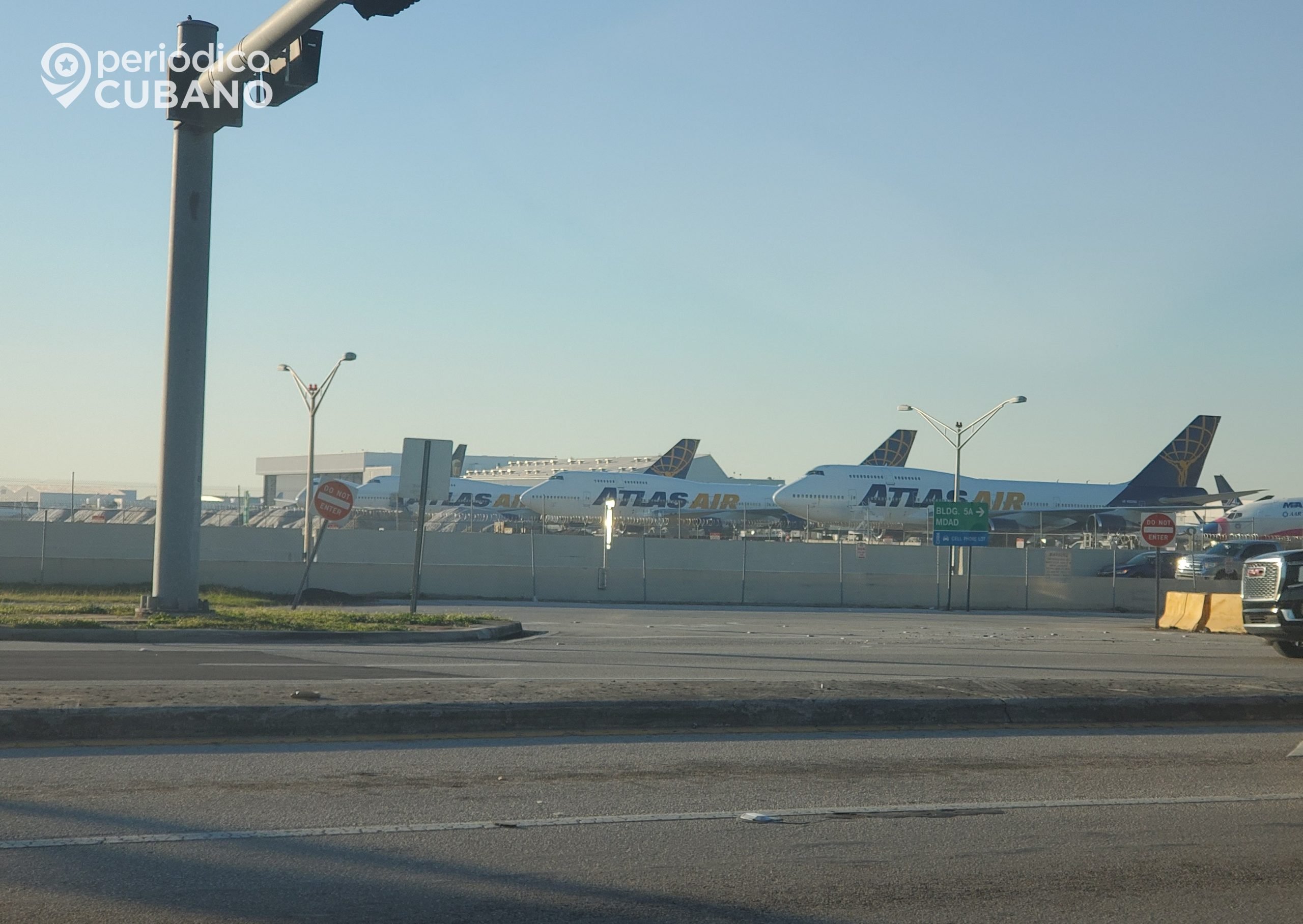 Cancelan y retrasan vuelos en el Aeropuerto de Miami por falla en sistema informático