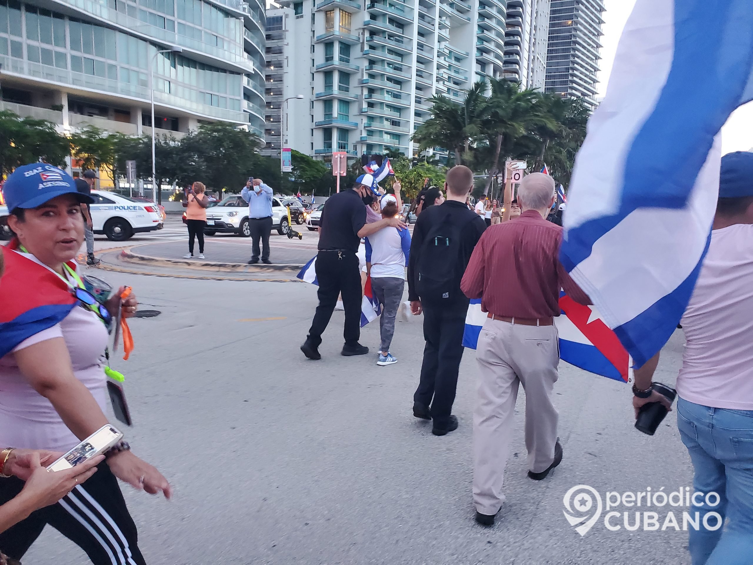 Cifra de cubanos con el nuevo parole supera por cuatro veces a nicaragüenses y haitianos