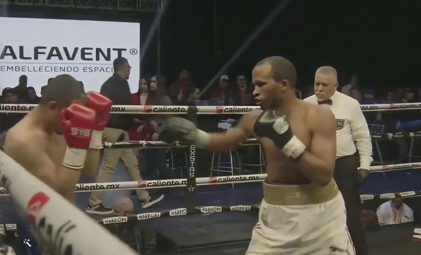 El boxeador cubano Lázaro Álvarez logra su cuarta victoria a nivel profesional