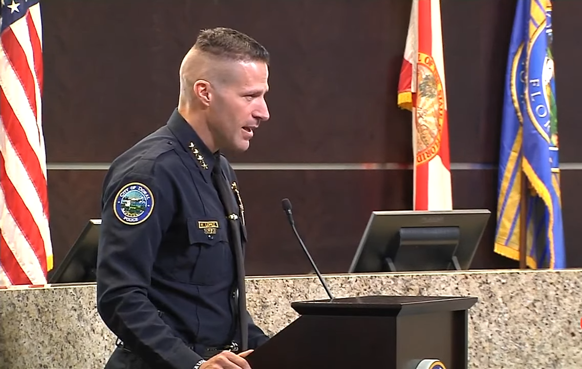 El cubano Erdwin López asume como nuevo jefe de la Policía en el Doral