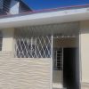 Humorista cubano Limay Blanco entrega casas