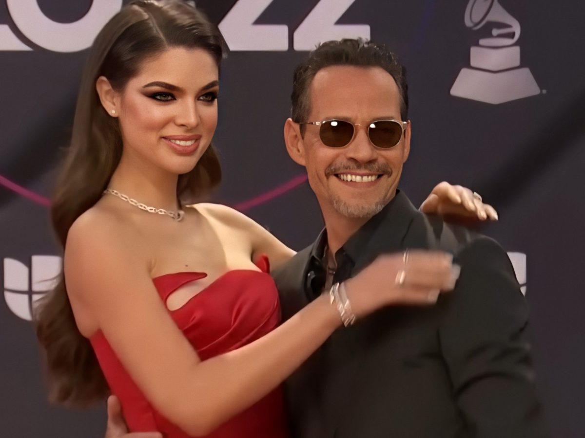 Radio - Sin querer, Ángela Aguilar \, image size:1200x900