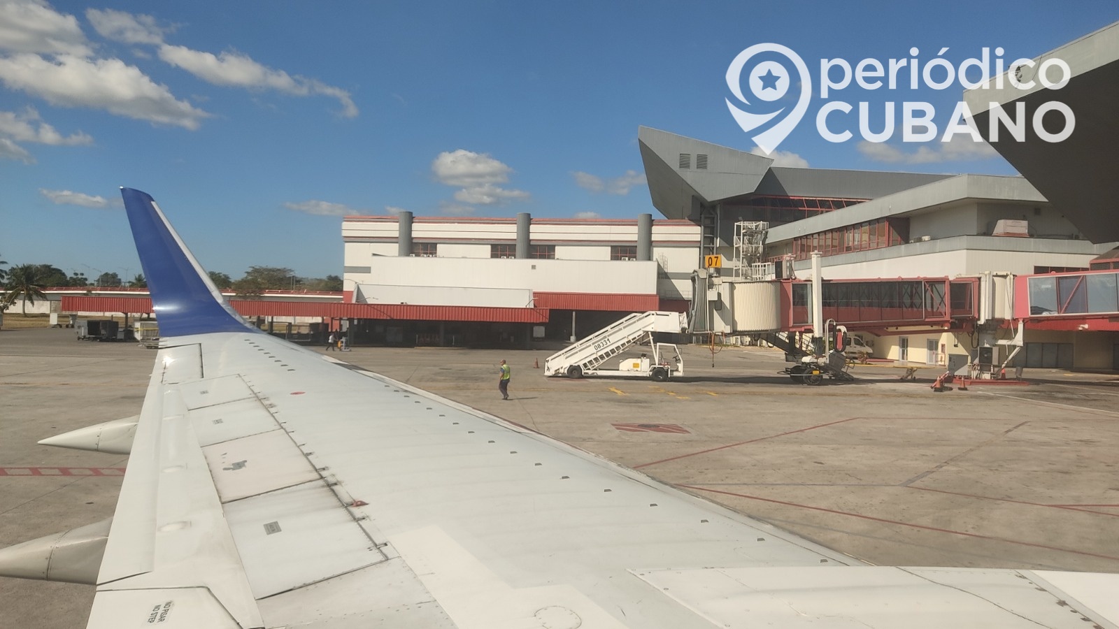 Cubanos con pasaje a Nicaragua en la aerolínea Viva Aerobus quedan varados en aeropuerto de La Habana