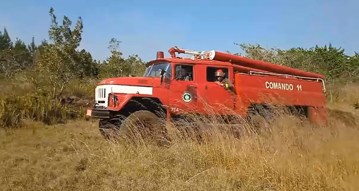 Gigantesco incendio en Mayarí con casi mil hectáreas de bosque arrasadas es captado desde el espacio