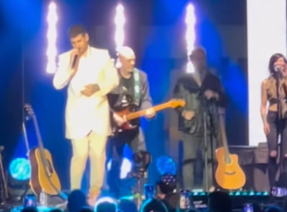 Melendi en concierto grita Viva Cuba Libre