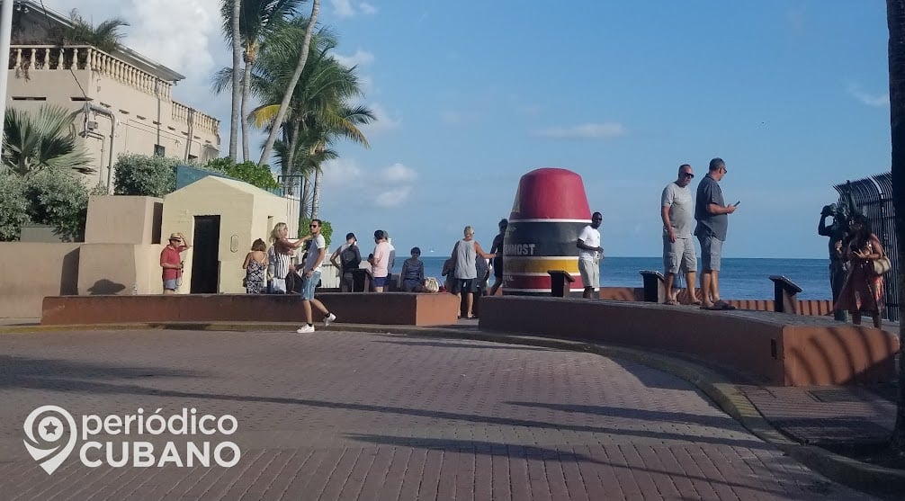 Agentes Monroe reportaron el hallazgo de un cadáver frente a las costas de Key West
