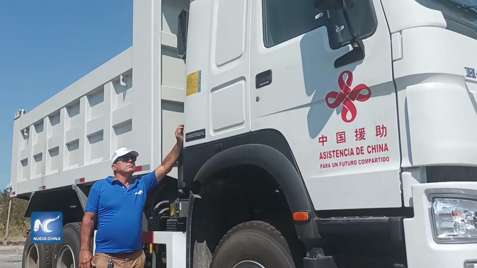 China dona equipos a Cuba para pavimentar calles y pistas de aeropuertos