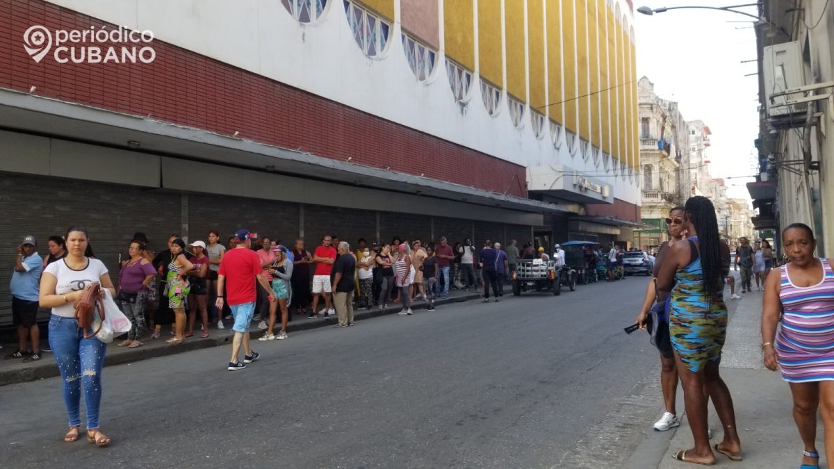 Oferta de empleo para Tiendas Caribe impone requisito de estatura mínima