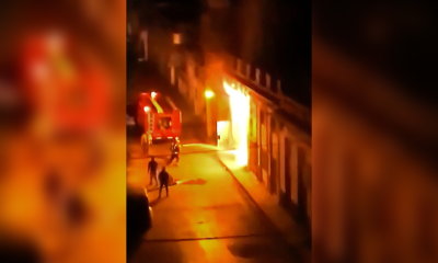 Voraz incendio en la madruga afecta a una vivienda de dos pisos en Centro Habana