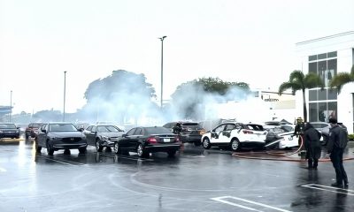 Automóviles se incendian en el estacionamiento de un centro comercial de Hialeah (2)