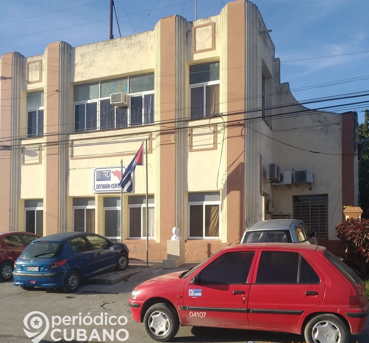 Ordenan “autoapagón” de dos horas al día para todas las empresas estatales