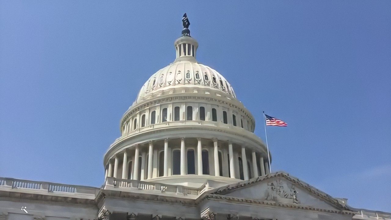 Republicanos presentan propuesta para revivir políticas migratorias de Donald Trump (2)