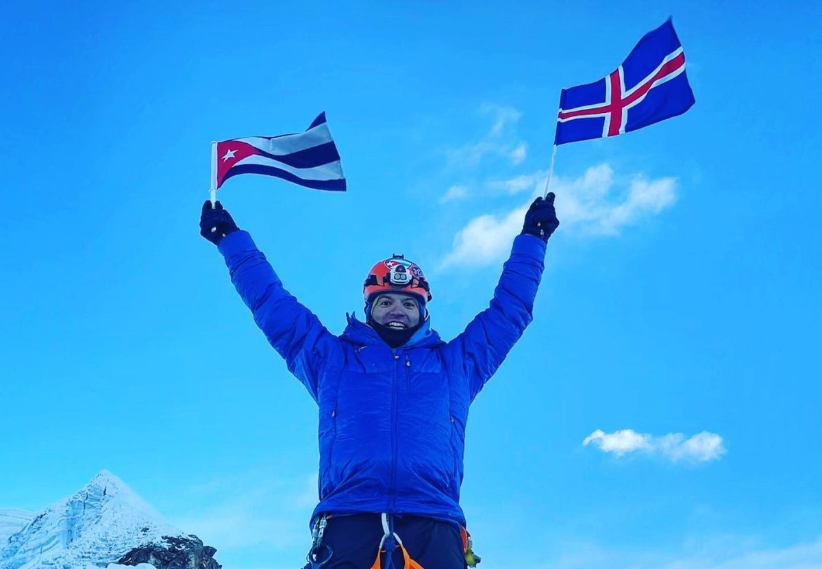 Yandy Nuñez es el primer cubano en llegar dos veces a la cima del Lobuche Peak en su camino al Everest