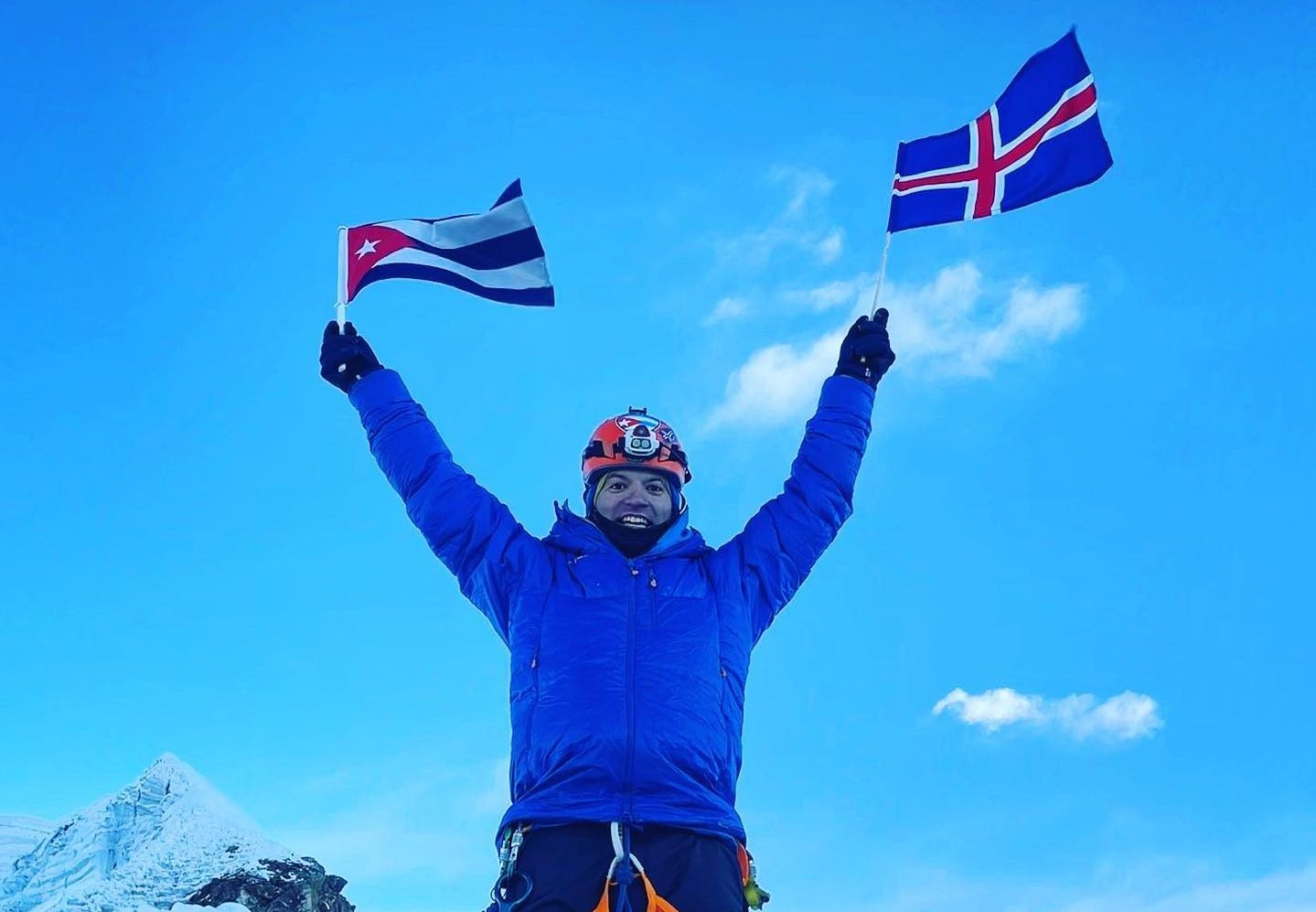 Yandy Nuñez es el primer cubano en llegar dos veces a la cima del Lobuche Peak en su camino al Everest