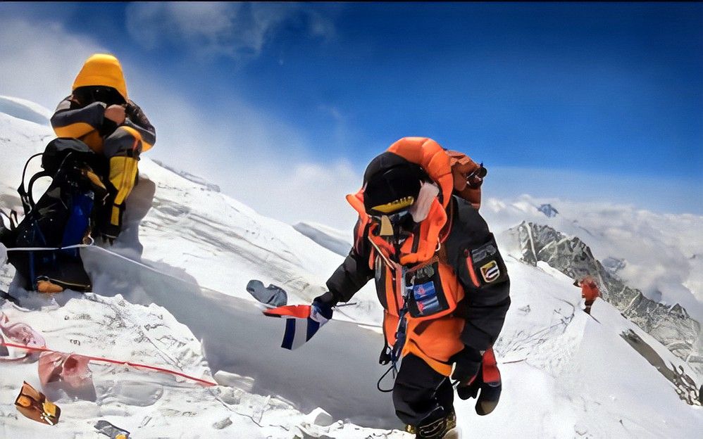 Así llegó Yandy Núñez a la cima del monte Everest, el primer cubano en lograrlo