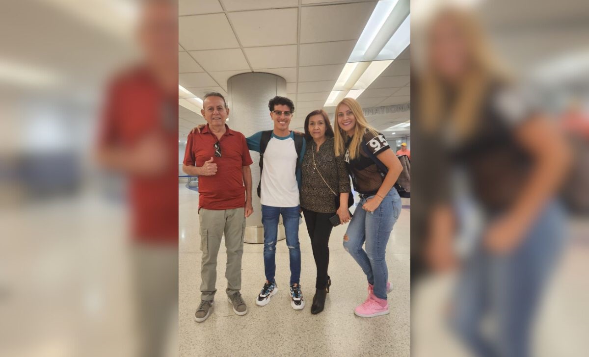 Cómo un joven cubano solucionó un problema para obtener la autorización de viaje del parole humanitario
