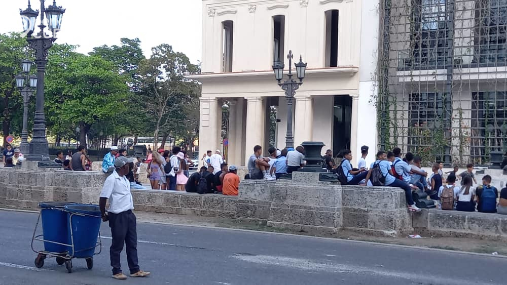 Régimen cubano refuerza el control sobre su población con 8 mil dispositivos donados por México