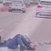 Vendedora ambulante de flores terminó arrastrada por un vehículo en Hialeah