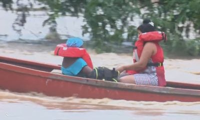 Inundaciones en el oriente cubano embarazas son trasladadas en bote hasta Manzanillo