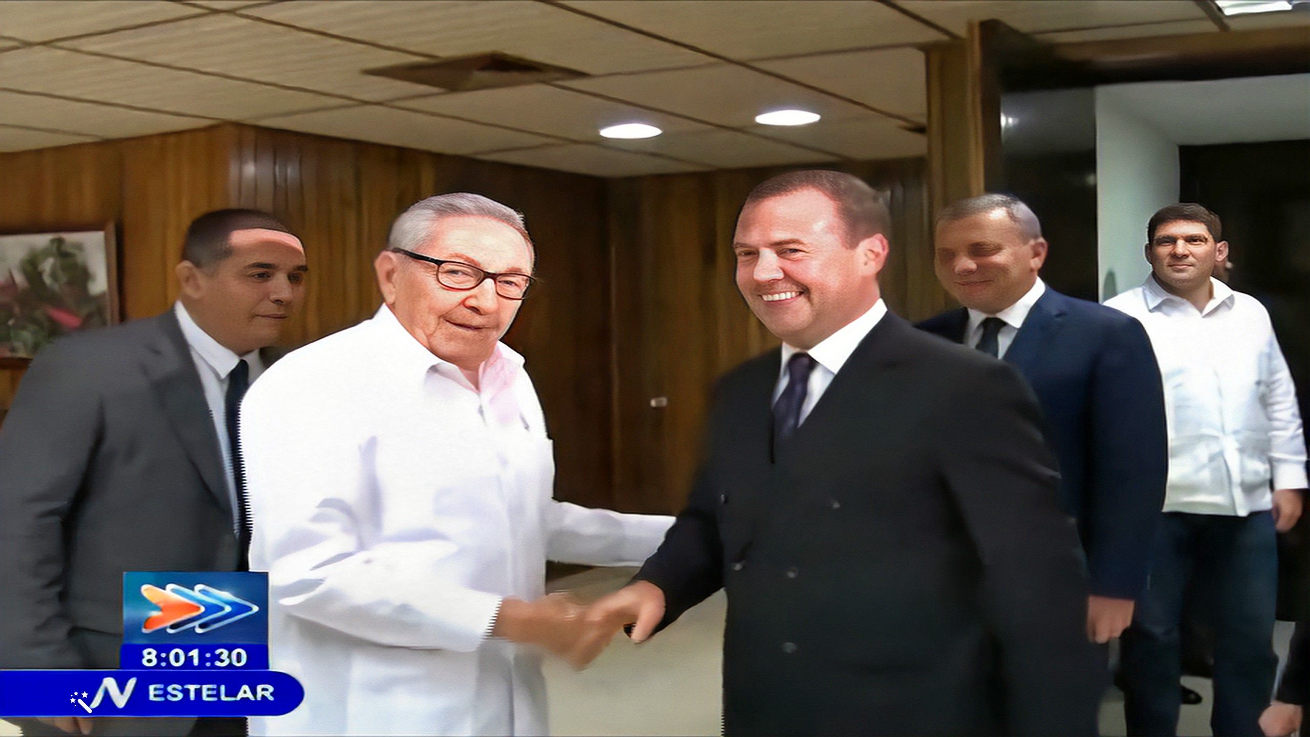 Medvédev felicita a Raúl Castro por su cumpleaños y el nonagenario le expresa fe en la victoria de Rusia