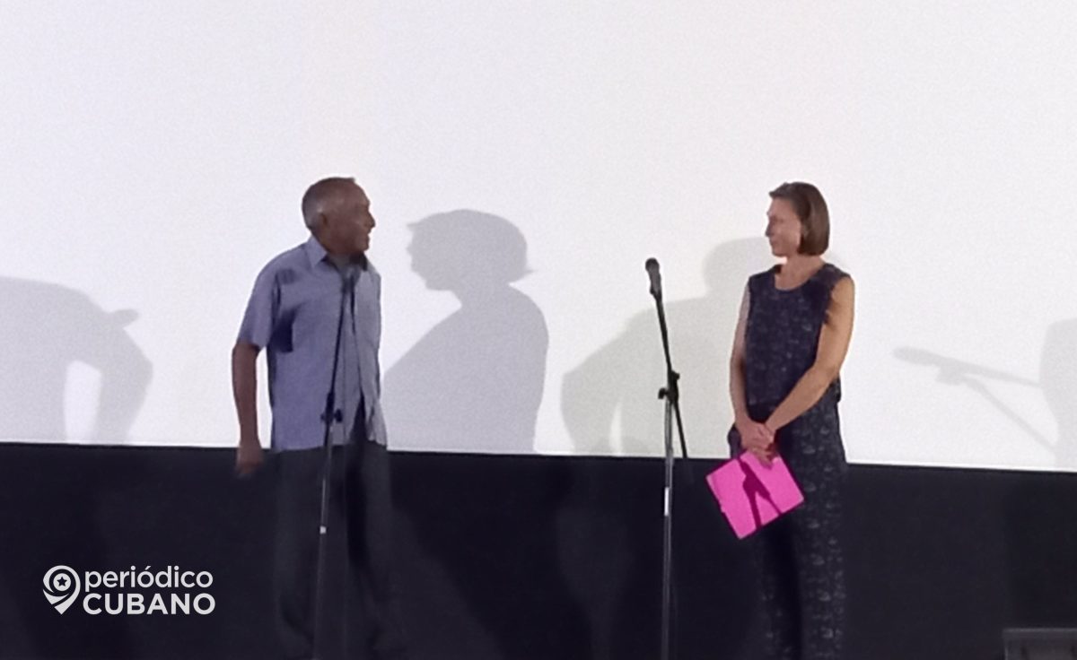Arnaldo Tamayo astronauta cubano en el estreno de la pelicula El Desafio (1)