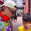 Baby Lores ayuda a niños (1)