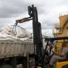 Detienen a trabajadores estatales que empleaban ingenioso método para robar alimentos