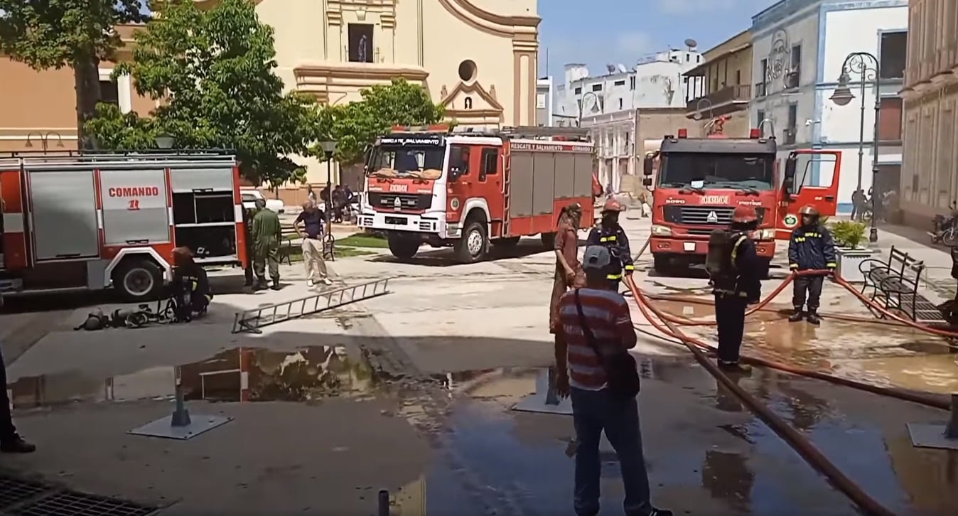 Incendio en emisora provincial de radio de Camagüey obliga a evacuar todo el personal
