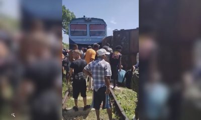 Muere una persona tras aparatosa colisión entre un tren y un camión en Boyeros