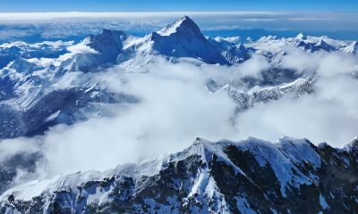 Turistas mexicanos fallecen en accidente de helicóptero al intentar contemplar la cima del Everest (2)