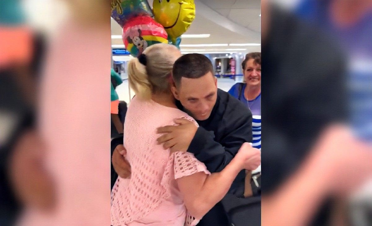 Joven cubano con necesidades especiales llega a EEUU a través del parole humanitario 3