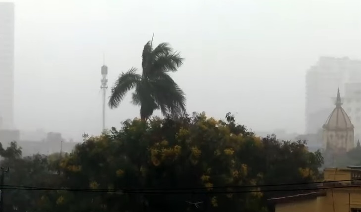 Más de 122.000 cubanos sin electricidad tras el paso del ciclón Idalia