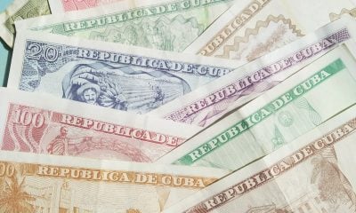 Periodista oficialista critica la venta de dinero en efectivo a cambio de transferencia por estar al “margen de la legalidad”